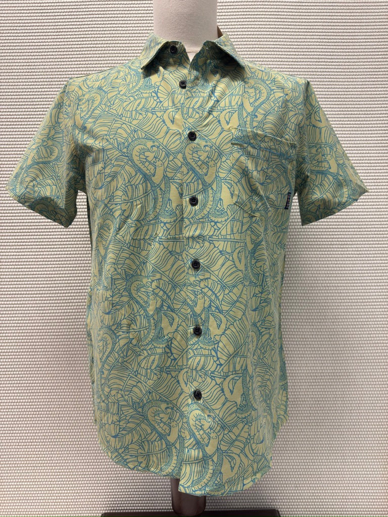 Baja Llama "Too The Death" Men's Aloha Shirt. New With Tags. Resort Retail $79.00