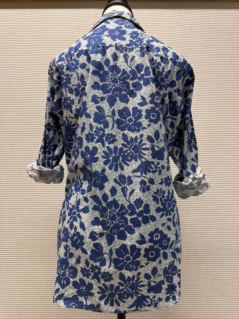 Frank & Eileen Blue Flowers Button-Down Shirt