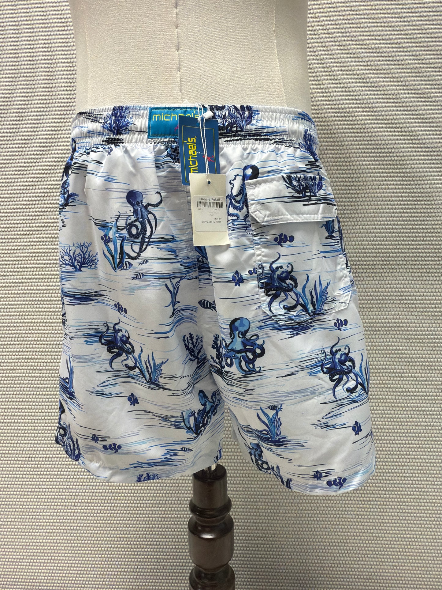 Michael's Men's Blue & White Octupus Shorts w/ Cyclists Liner -New with Tags. Resort Retail $125.00