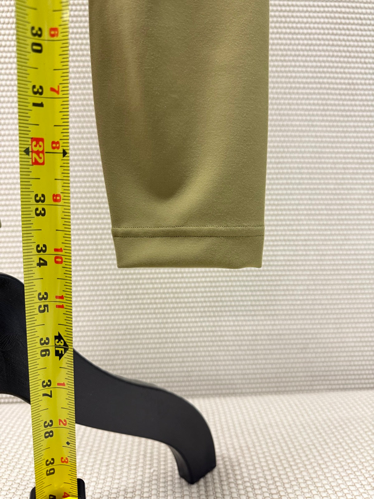 Lululemon Olive Green Tight 25" Womens