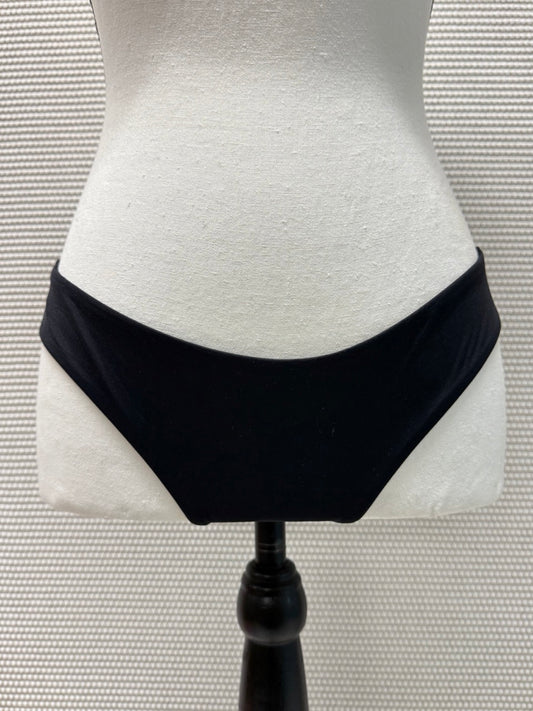 L*Space "Sandy" Bikini Bottom Classic in Black— New with Tags. Resort retail $75.00